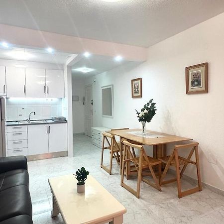 Estudio A 1 Minuto De La Playa Apartment Torrevieja Bagian luar foto