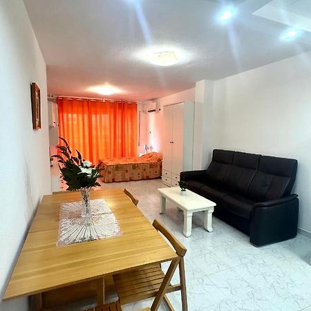 Estudio A 1 Minuto De La Playa Apartment Torrevieja Bagian luar foto