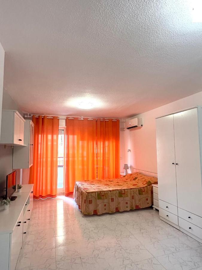 Estudio A 1 Minuto De La Playa Apartment Torrevieja Bagian luar foto